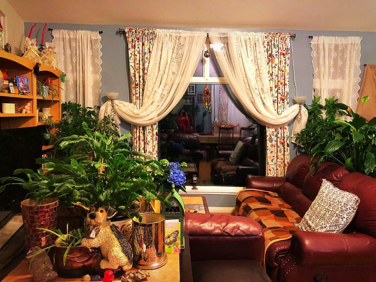 לינה וארוחת בוקר ילונייף Mabuhay Lakeside Manor מראה חיצוני תמונה